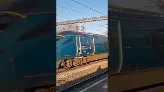 Avanti West Coast Evero class 805 racing through Tamworth with 1 tone #avantiwestcoast #evero #tones