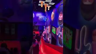 Mini Netflix House tour in Galleria