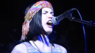 OUTWAVES - LIVE IN 