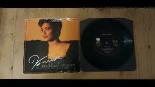 Vaneese Thomas - Love In Your Eyes