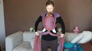 Kangourou ventre nouveau-né (kangaroo carry)