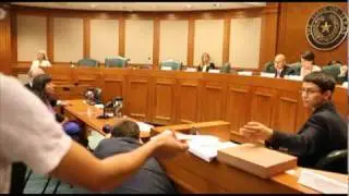 Charles Whitman shooting survivor testifies against guns in classrooms