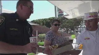 Business Owner Picks Up Lunch Tab For City Workers On 9/11