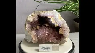 Amethyst Stufe mit Calcit aus Deutschland. Fundort: Idar Oberstein
