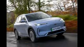 Обзор Geely EX5 (2025): новый претендент на рынке электрических кроссоверов