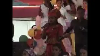 E Lora, Mi Kapitan, Kokada i Wea di un orea Angelitos in consert.wmv