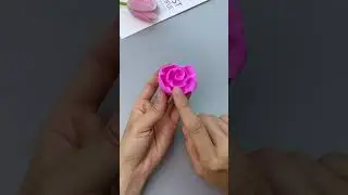Make clay flower crafts for your favorite mom on Mother's Day. Parent-child crafts. Clay crafts. Mo
