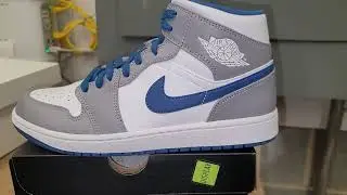 Air Jordan 1 Mid True Blue