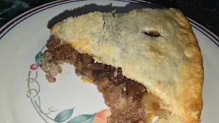 Пирог с мясным фаршем из трех ингредиентов