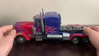 Transformers Movie Masterpiece Dark of The Moon MPM-04 Optimus Prime
