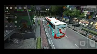 Bus Rosalia indah perjalanan pulang dari pantai Kuta Bali malam hari