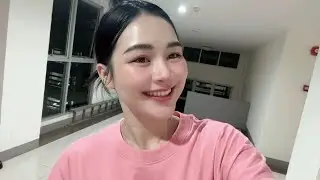 LIVE Street Caf&eacute; - Welcome Family 🤗 Ploysai Coffee Lady in Bangkok Thailand - Thai Street Food