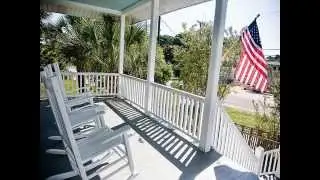Sea Stars Cottage circa 1932 - Mermaid Cottages Vacation Rentals - Tybee Island GA