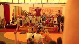 Erde ist mein Körper: Unmada Manfred Kindel: Come Together Songfestival 2015