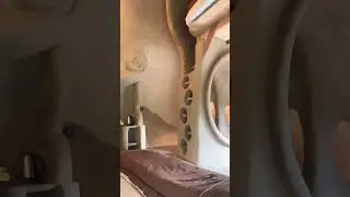 The most beautiful Hobbit House built of mud - Tokri Ghonsla at Geeli Mitti