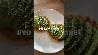 A spin on avocado toast 🥑 #avotoast #avocadotoast #waffletoast #waffles #avocados #breakfastrecipe