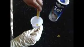 sable color&eacute; avec des colorants alimentaires