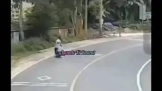 #comedyvideo Sab #road ki galti hai . #girlsdriving 🤣🤣🤣