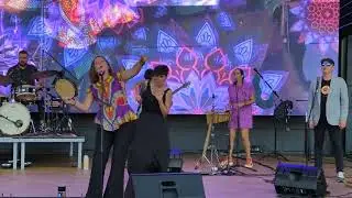 Wöyza & The Galician Messengers - Aturuxa no camiño (Vialia Vigo 29-9-23) 4K