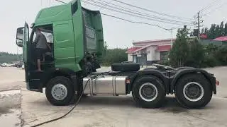How does the China fuel tank truck refuel a Sinotruk howo tractor head?