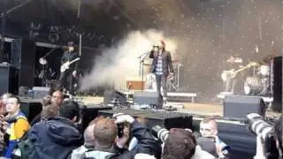 Radiohead - Lotus Flower (Live - Glastonbury 2011 @ Park Stage) 24/06/11