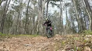 SE MTB - Hana & Maru&scaron;a - Palovče - navezovanje zavojev na terenu