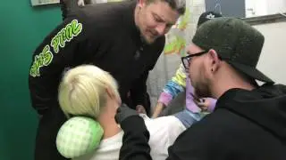 TATTOOMAN! Wir lassen uns tätowieren...