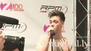 OMG ! Zach herron kept looking at me (WDW)