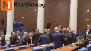 Скандал между &bdquo;Възраждане&ldquo; и АПС разтърси Народното събрание ( видео)