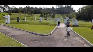 Pra&ccedil;a das esculturas em Brusque