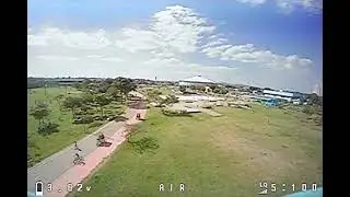 Drone FPV no parque Max Feffer em Suzano-SP.