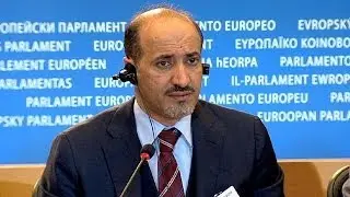 Syrian opposition leader seeks weapons