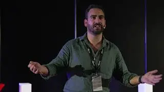 Ciber-educa&ccedil;&atilde;o na sociedade | David Russo | TEDxLisboa