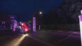 Slalommen op twee wielen met ene auto | Wedden dat ik het kan