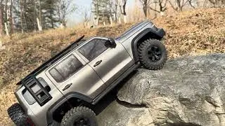 Traction Hobbies 1/8 Tank 300 Hard Body Crawling