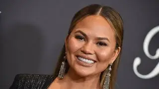 Chrissy Teigen Stops Drinking Again &mdash; Emotional Comeback 💔✨