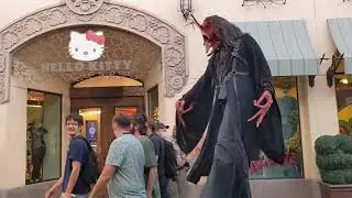 Halloween Horror Nights 2021 | opening night scares!