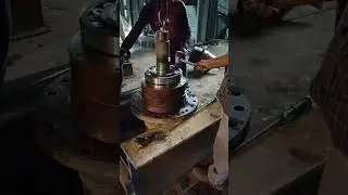 Vibrating screen bearing replacement work || TIMKEN bearing|| bearing 22328