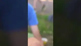 Niki das erste Mal mit rasierten Beinen 😂