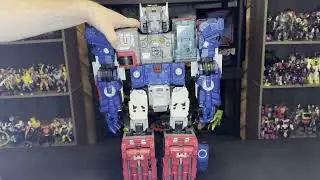 The Pack Rat Toy Review   Titan's Return Fortress Maximus