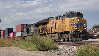 Eastbound Monster UP Intermodal w/Now-Rare CSX C44-8W/C40-9W Passes Through El Paso's Lower Valley