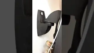 Vogel's VLB 500 speaker wall mount review &ndash; fail to hold a 4,5 kg Wharfedale 9.1 speaker
