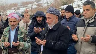 ملاغازى زيبارى لسەر گوری (حجى فريق عمر)شيلازى يارب تو عفو ئازابكەی🤲