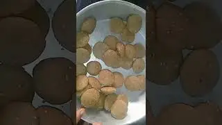 bazre ke atte ki mathi recipe