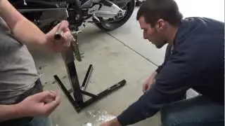 2013 BMW S1000RR Bursig Racing Stand Unboxing and First Impressions