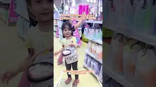Belanja bareng si kecil di PRJ? Jangan lupa mampir ke booth Bfree Kids yaa! 😆🛍️