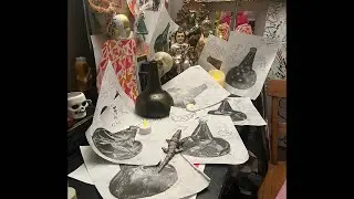 E.J. Parker is drawing the antique bottle live!