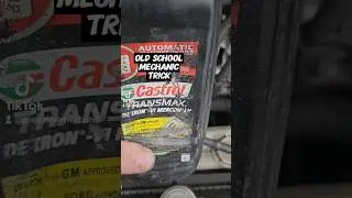 Mechanic Trick for cleaning out sludged up engines #mechanictips #oilchange #carrepair #oil #engine