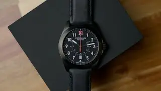 Минутку... Обзор Victorinox Swiss Army Heritage | Магазин часов Windup #Shorts