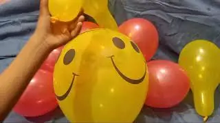 red flower balloon